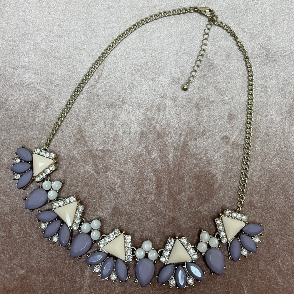 Pretty Statement Necklace